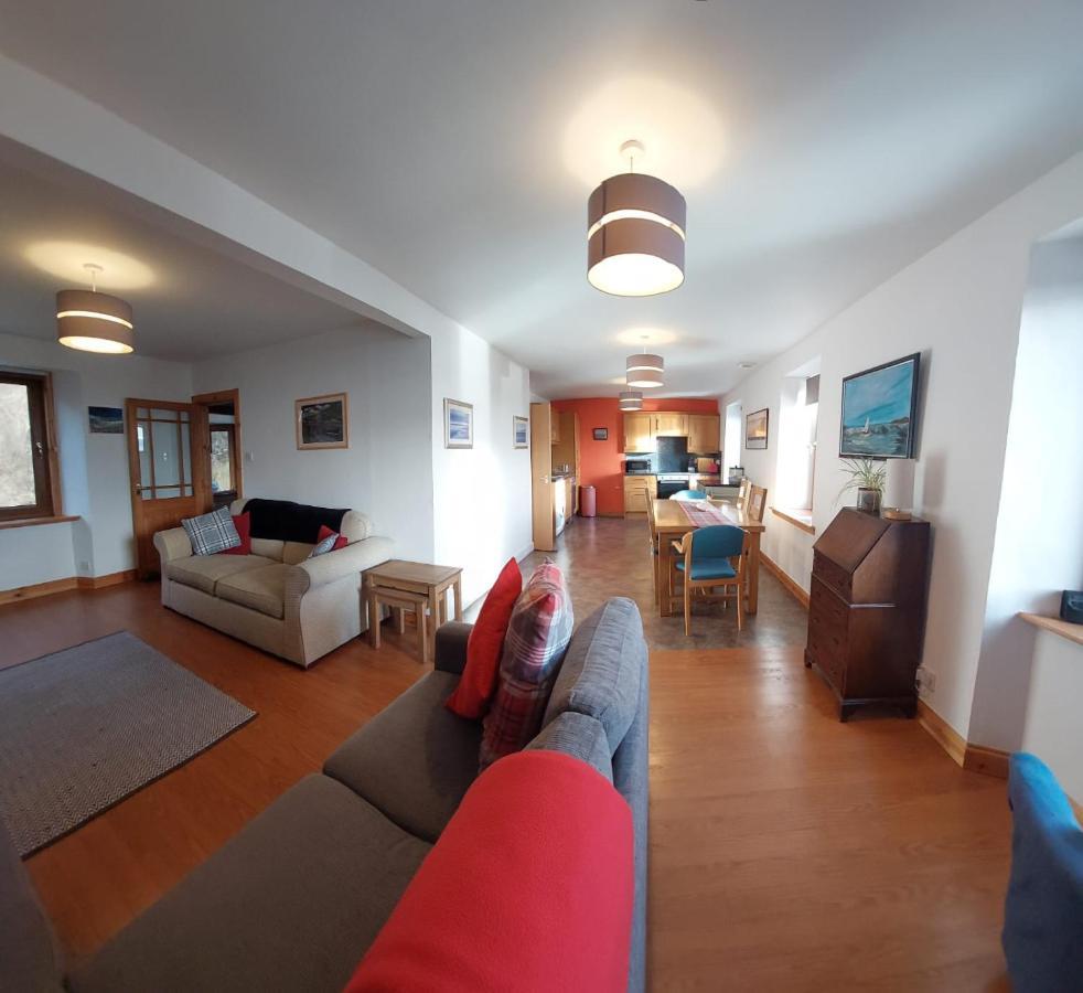 Gowan Bank Apartment Gourdon Екстериор снимка